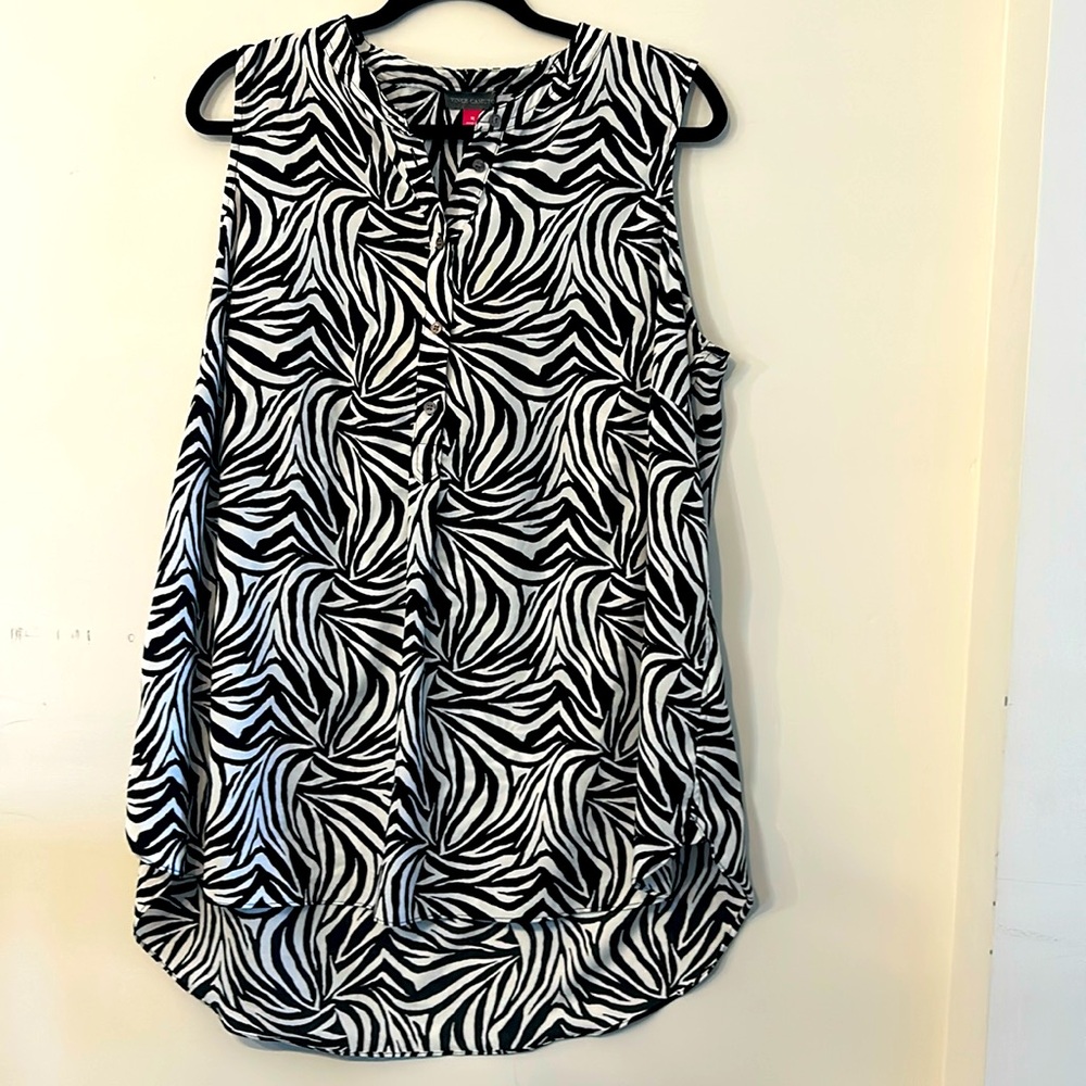 Vince Camuto Zebra print top